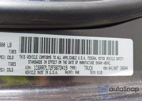 2015 Ram 1500 Outdoorsman z USA, uszkodzony, nr VIN 1C6RR7LT2FS673419